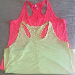 2 Gap Work Out  tank tops